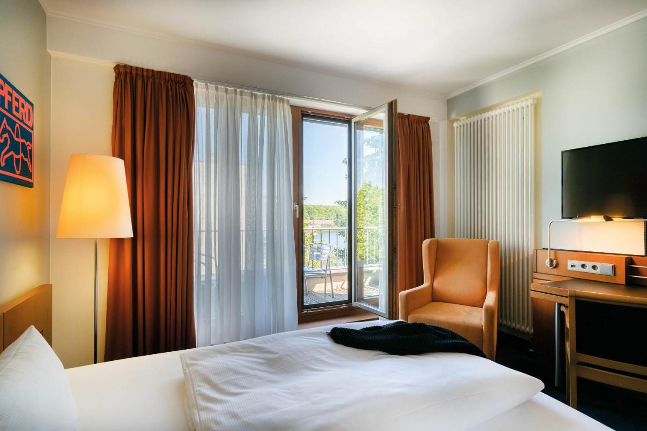 Seminaris Hotel Potsdam Griebnitzsee Exterior foto
